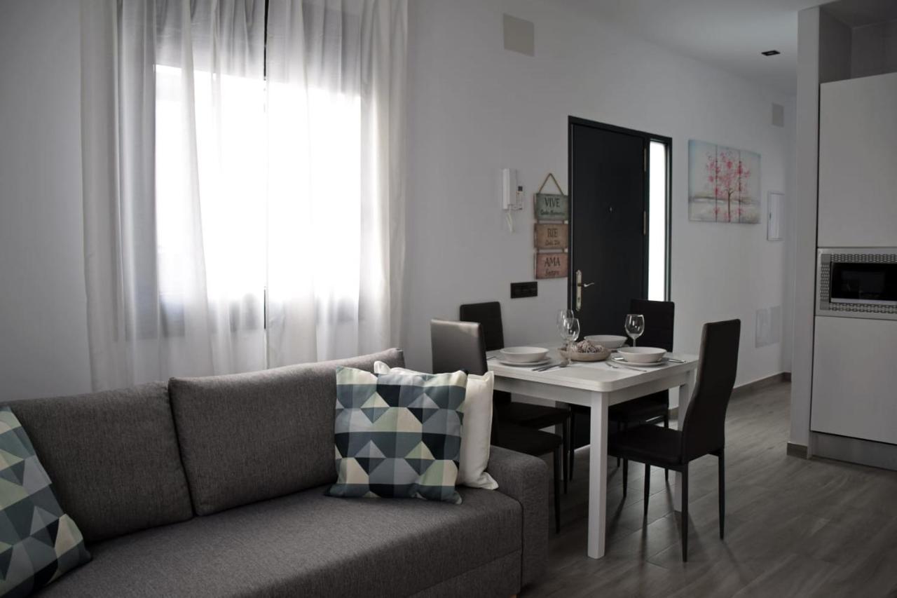 Alojamientos Lola, Suite Con Jacuzzi Benalup-Casas Viejas Eksteriør bilde